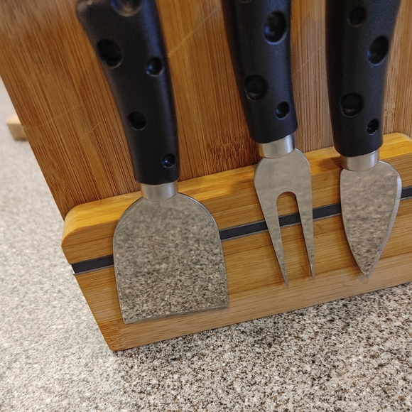 CHEESE BOARD MAGNETIC SET - Picture 7 of 14